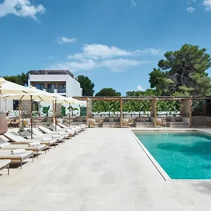Barefoot Mallorca 5* Puerto Colom