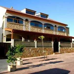 https://apartamentos-maria-del-carmen.1costadelsol.com